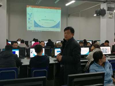 提升信息素养，守护知识产权——我校成功举办软件正版化专题培训暨计算机技术培训活动